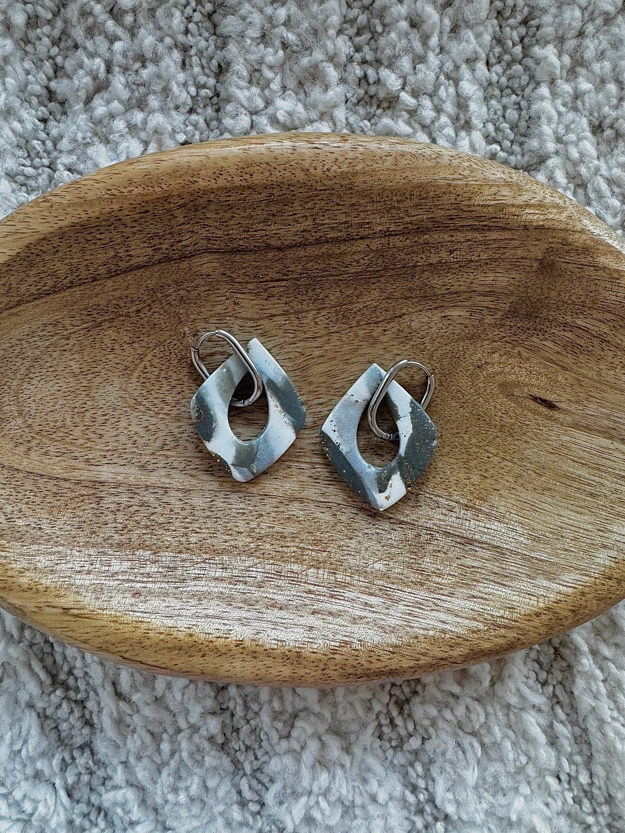 Pampilles - Nuances de Gris et Blancs (sans créoles)